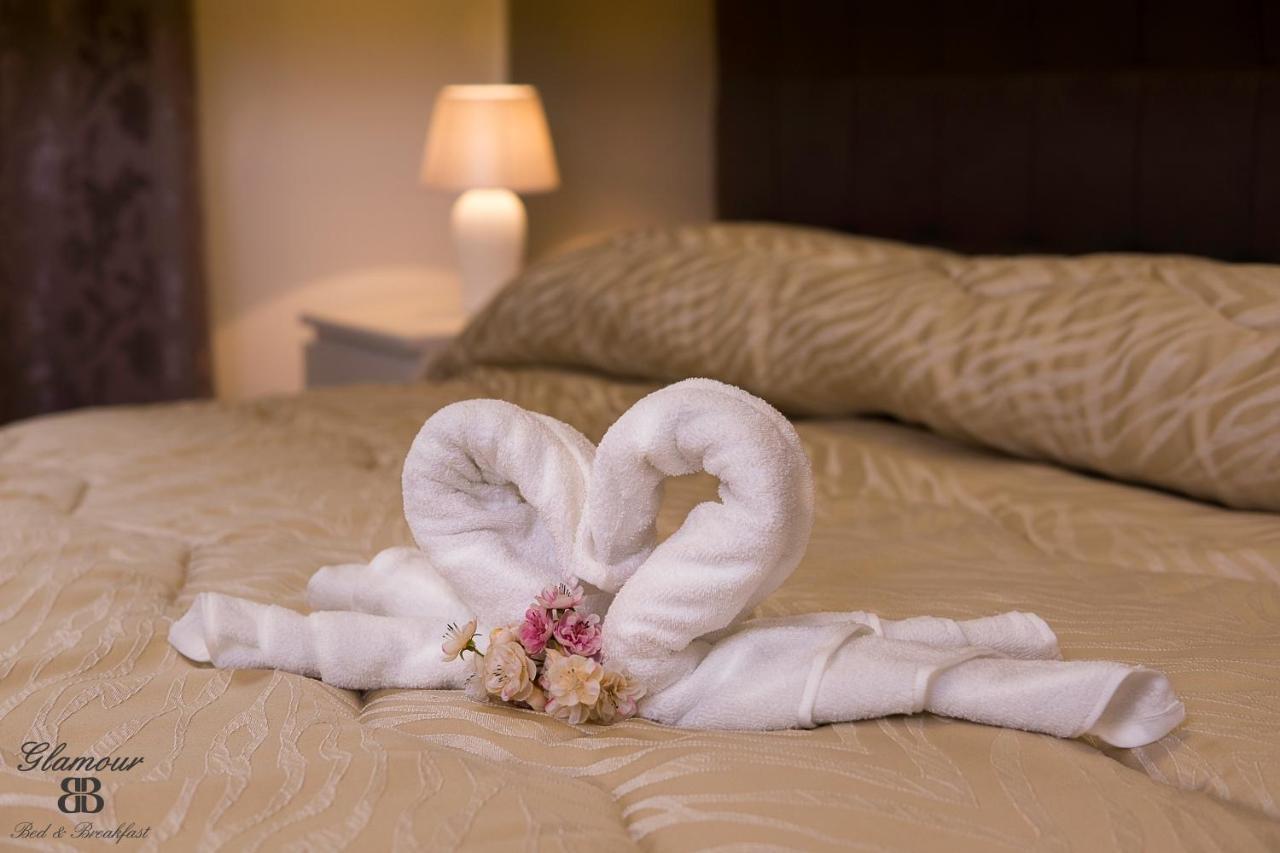 Glamour B&B Bed & Breakfast